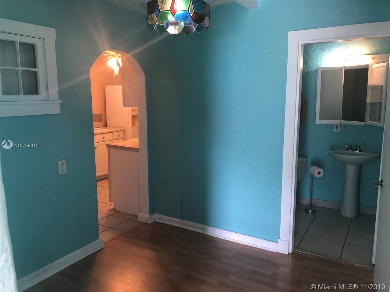 2129 Taylor Street - Photo 2 of 26