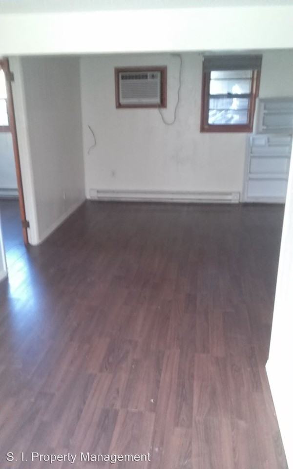 70 Clock Rd - Photo 2 of 7