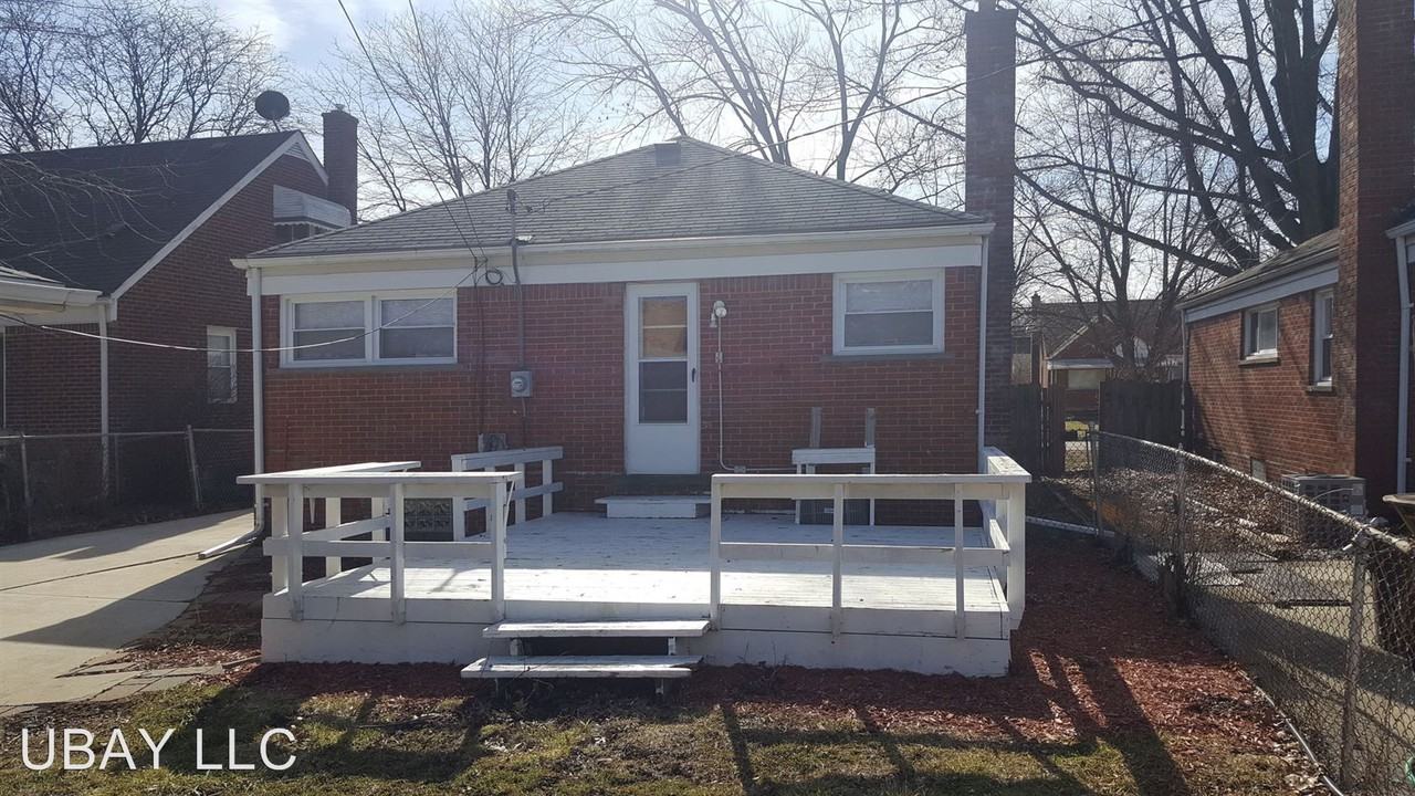 13368 Netherwood - Photo 3 of 9