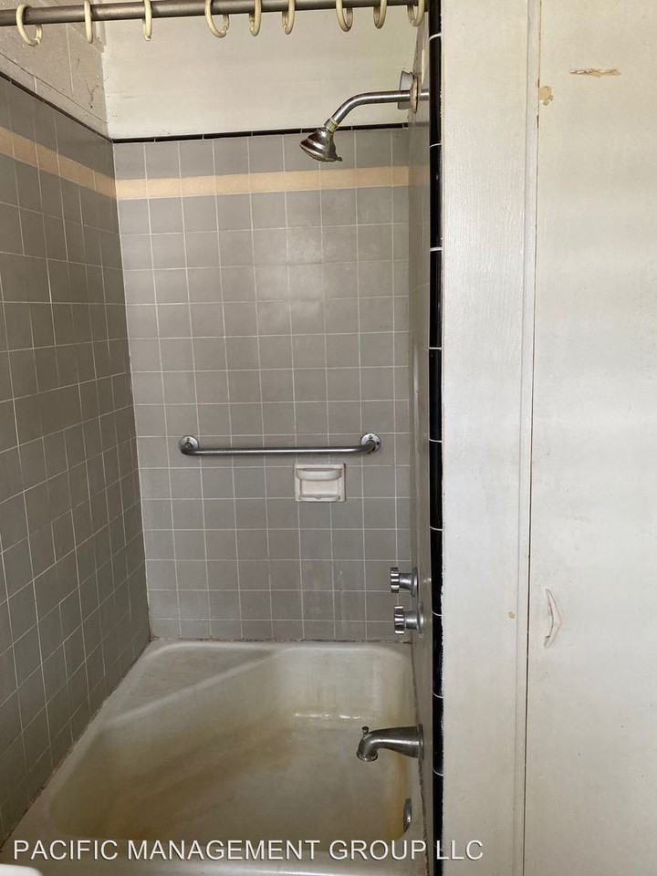 1570 POHAKU STREET - Photo 3 of 6