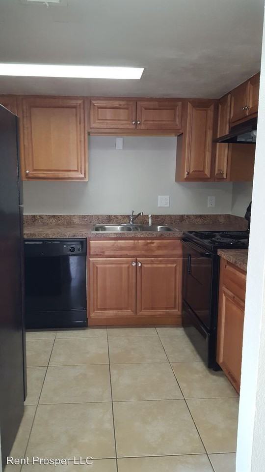 4151 S Semoran Blvd #2