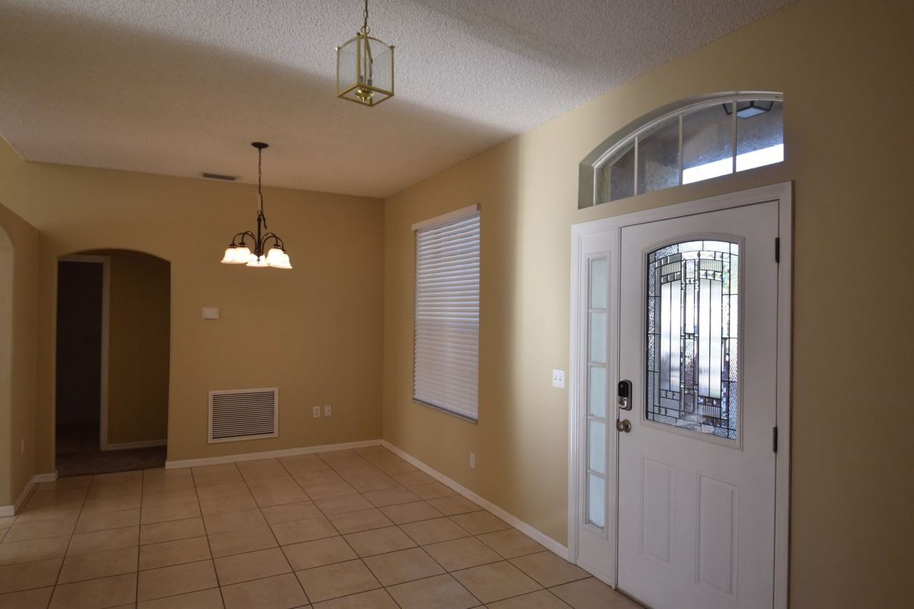 1720 Umbrella Tree Dr - Photo 2 of 11