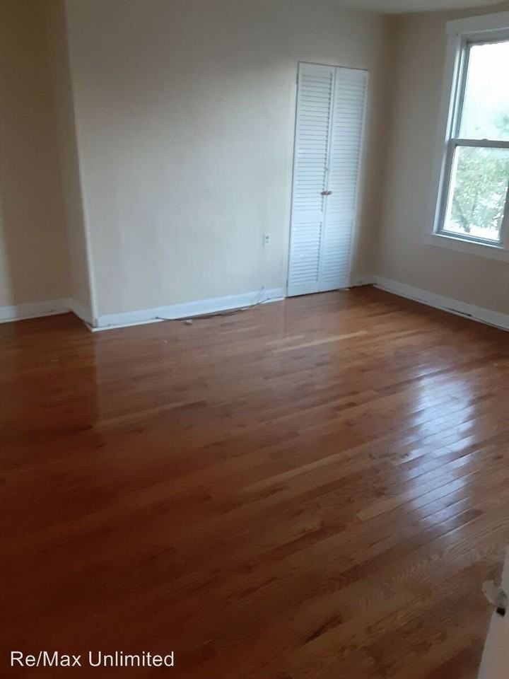 19 E Federal St #2 - Photo 2 of 5
