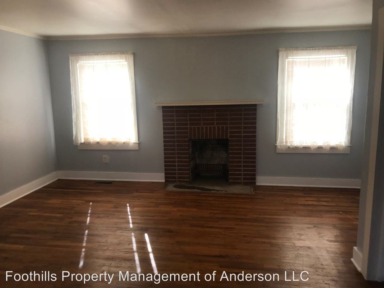 1600 Agnew - Photo 2 of 9