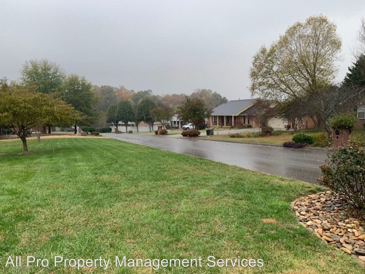 1548 Foxfire Circle - Photo 2 of 17