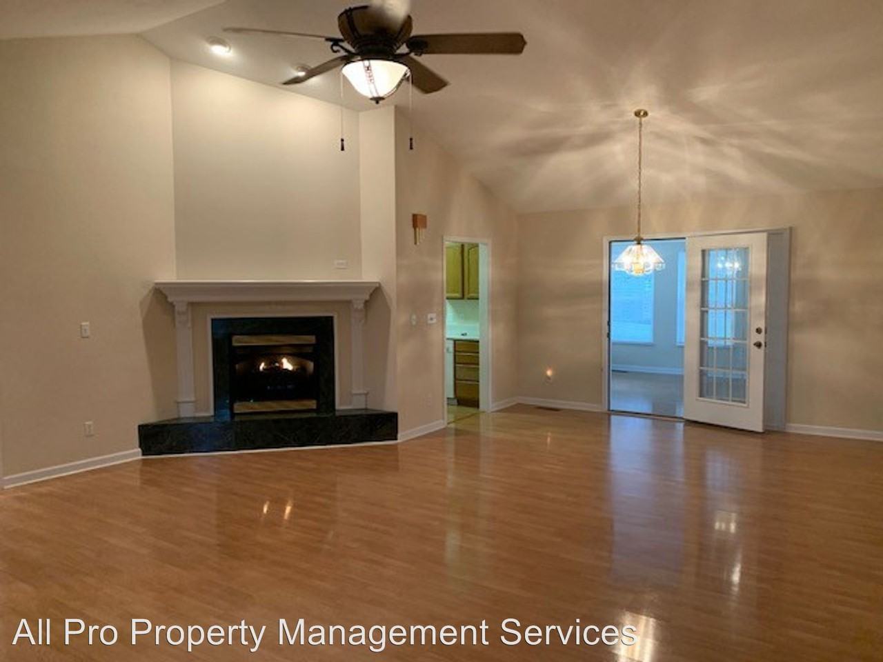 1548 Foxfire Circle - Photo 3 of 17