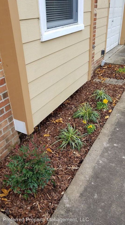 10801 Crestwood Drive - Photo 2 of 10
