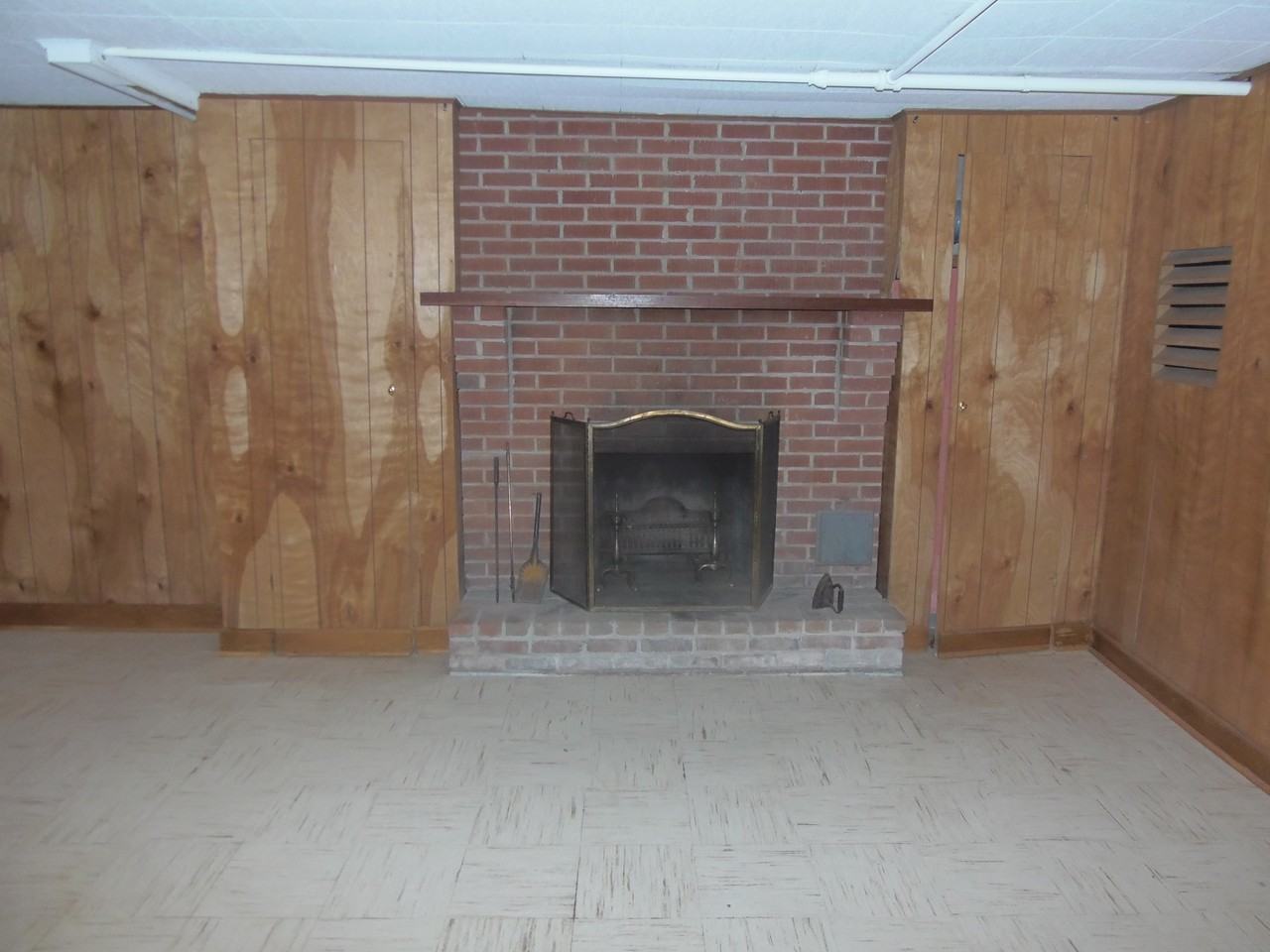 1630 Deyerle Rd SW - Photo 2 of 50