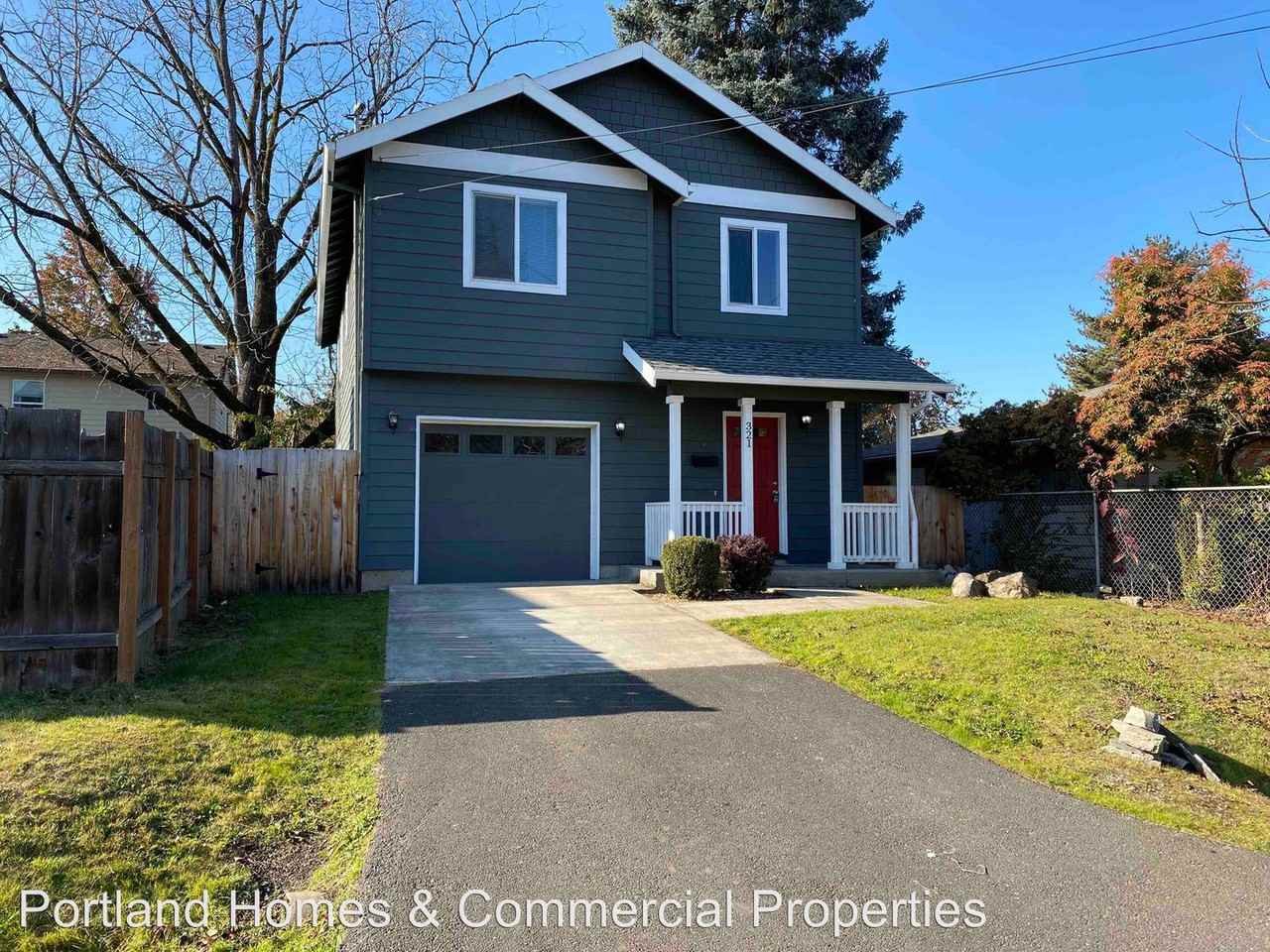 321 Ne 10th Place - Photo 2 of 9