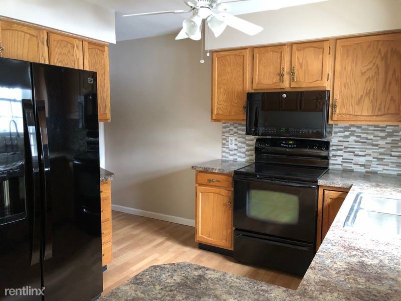 3128 Spawn Road - Photo 2 of 14