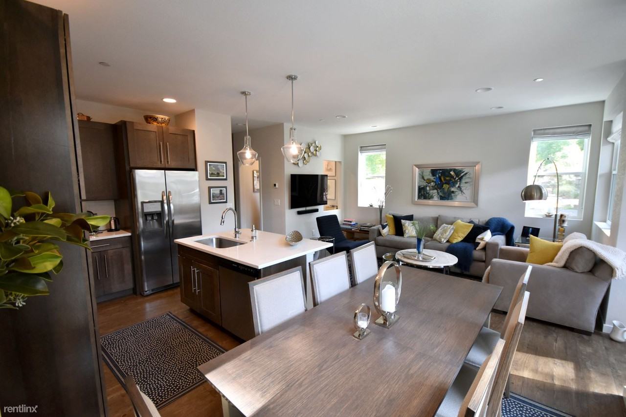 240 2nd Avenue - Photo 3 of 18