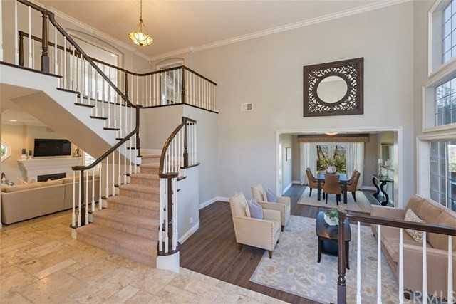 21261 Eastglen Drive - Photo 3 of 37