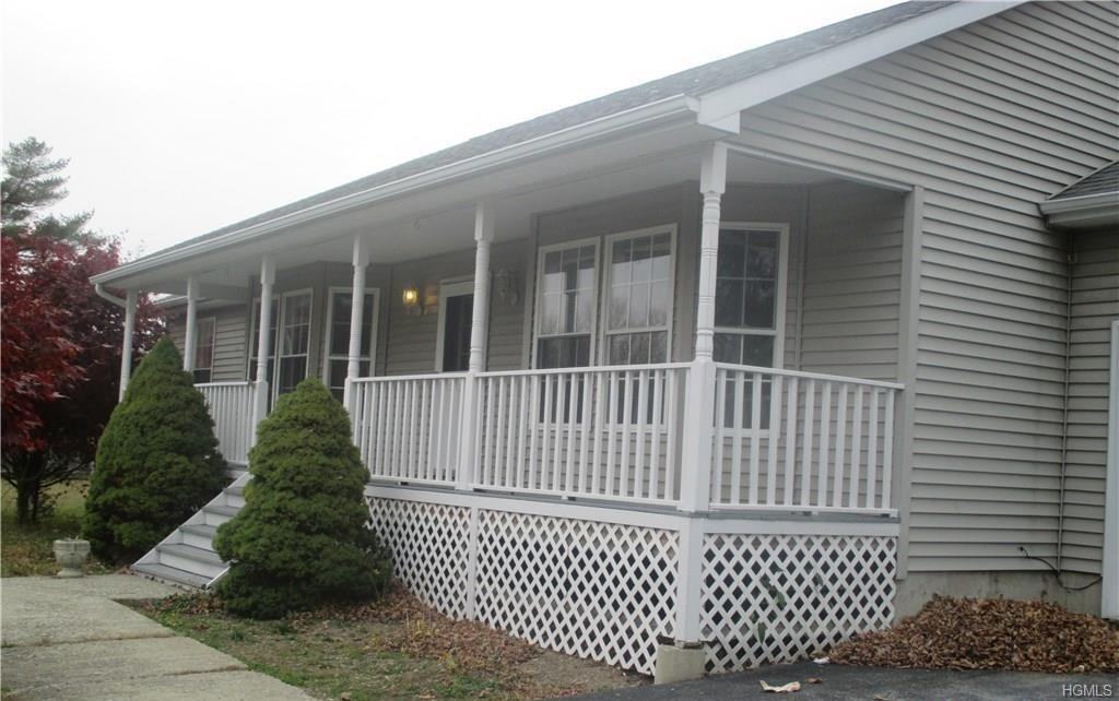 111 Maybrook Rd - Photo 2 of 17