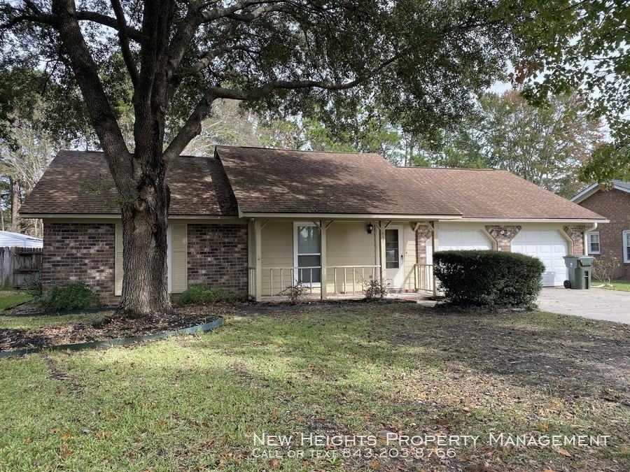 617 Longleaf Rd - Photo 2 of 27