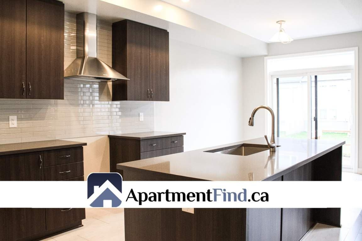 696 Parade Drive - Photo 2 of 31