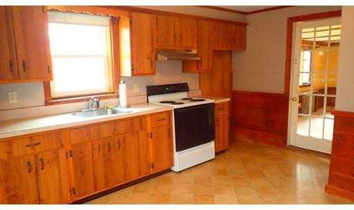 225 Pleasant - Photo 3 of 18