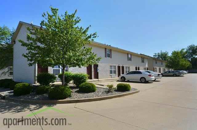 Barrington Apartments - Photo 3 of 4