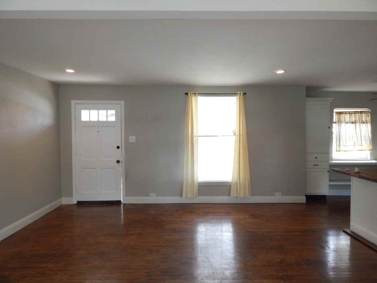 551 Marquette Dr - Photo 2 of 23