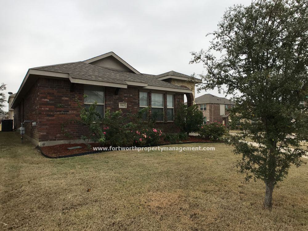 5865 Fir Tree Ln - Photo 3 of 25