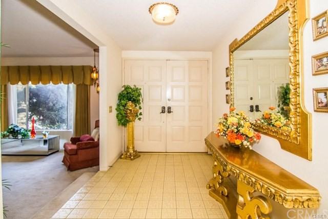 6380 Lancelot Court - Photo 3 of 30