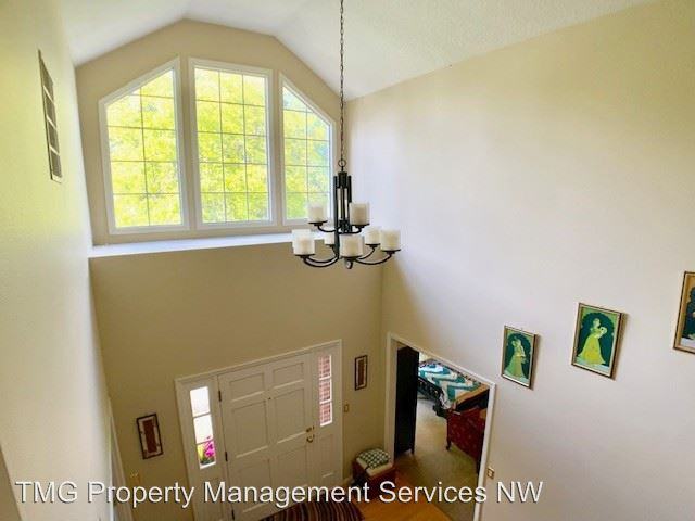 5675 Victoria Court - Photo 2 of 36