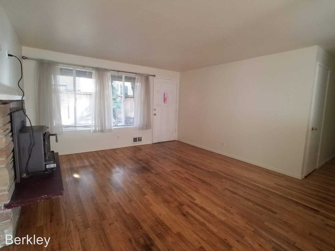 9006 Avondale Rd Ne - Photo 3 of 8