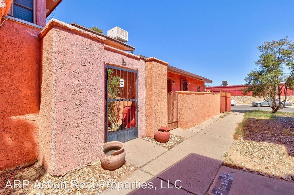 10624 Cuatro Vista Dr. #B - Photo 3 of 21