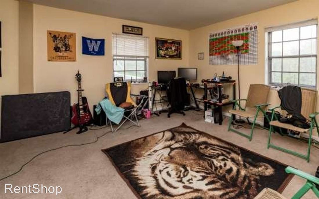 506 S Providence Rd - Photo 2 of 4