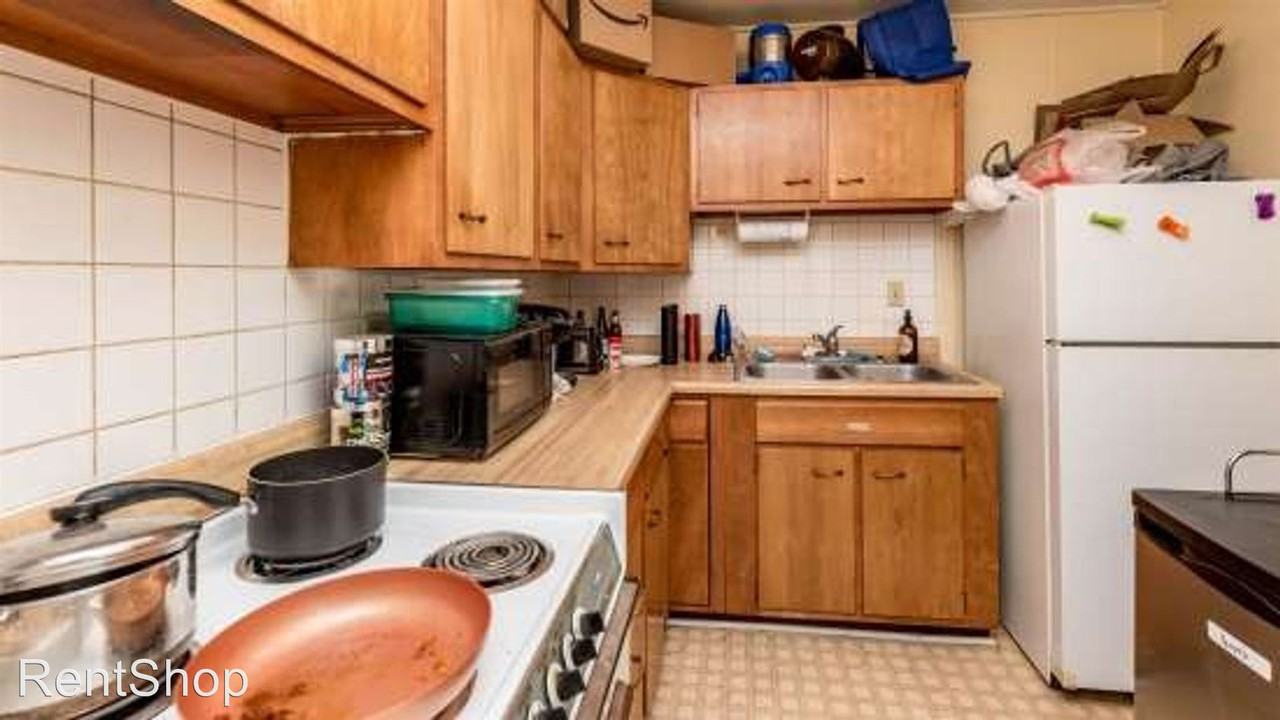 506 S Providence Rd - Photo 3 of 4