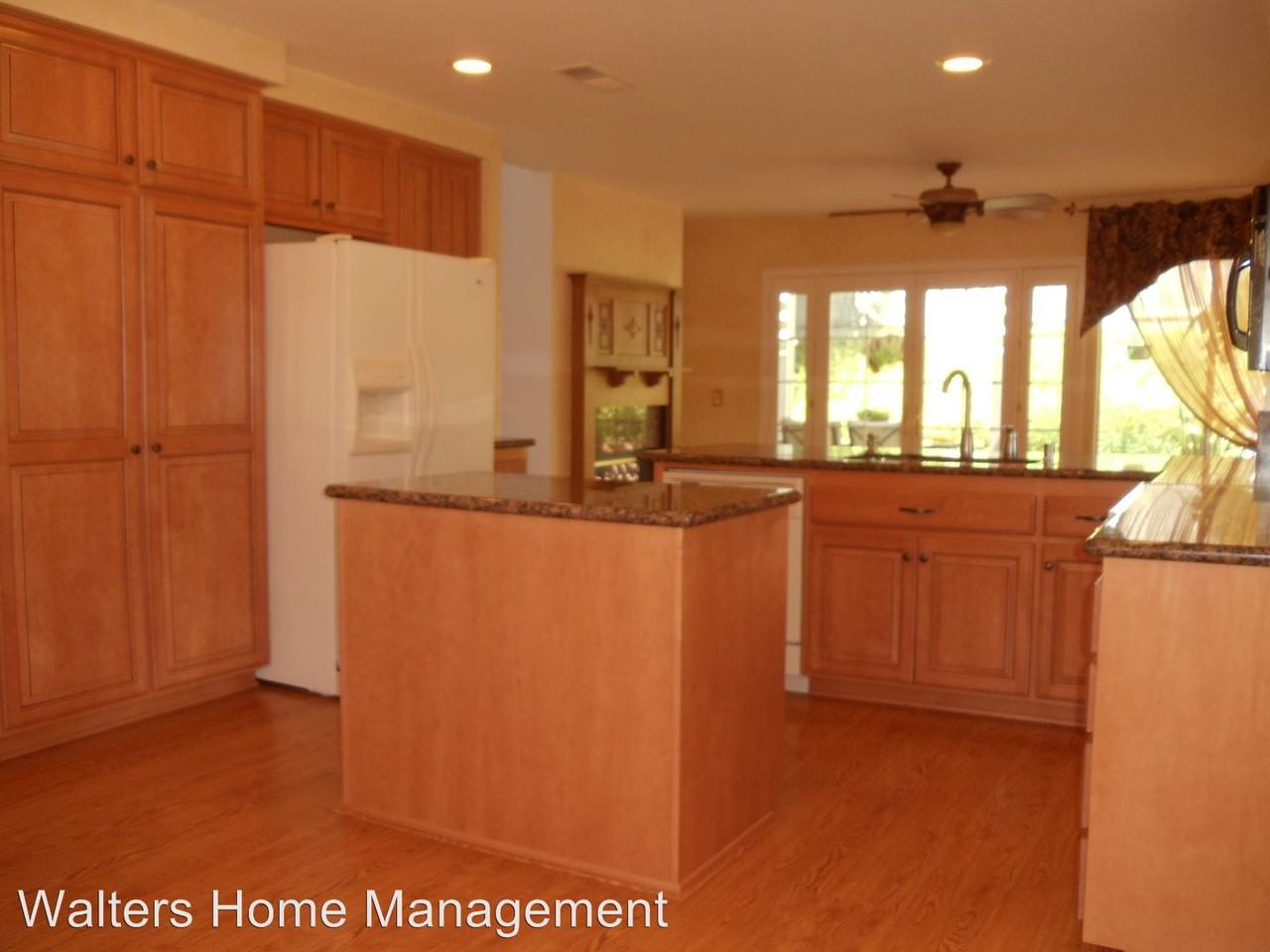 12296 Eastbourne Rd - Photo 3 of 11