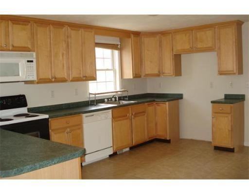 10 Oak Ridge Dr #1 - Photo 3 of 23