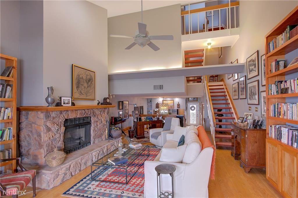 7300 Lakeshore Dr - Photo 3 of 20