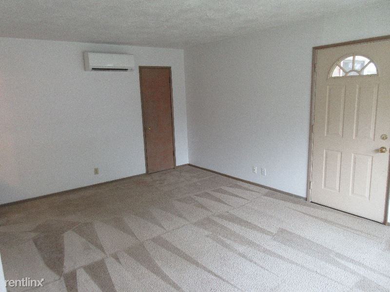 412 N Morrison Rd - Photo 2 of 10