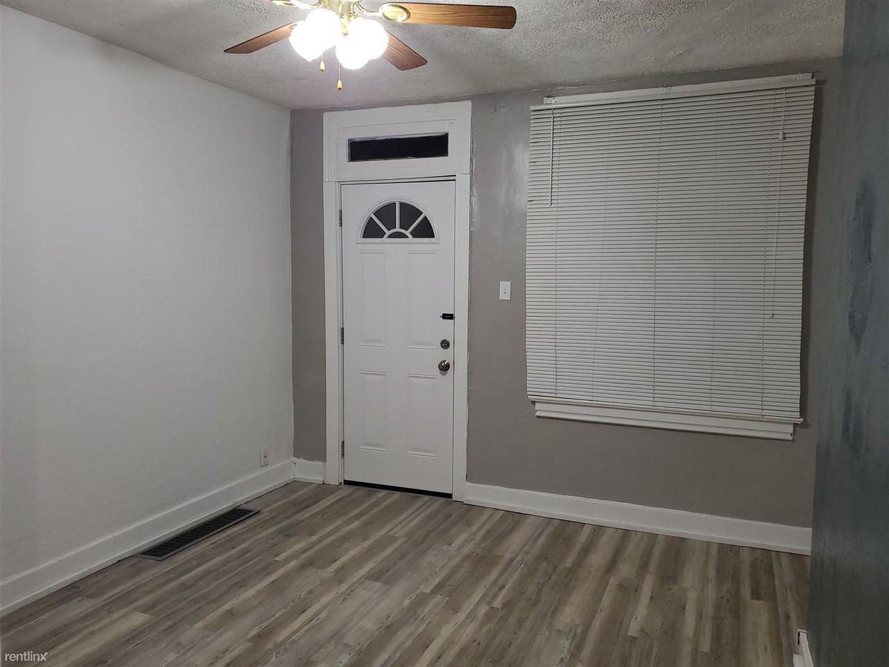 7324 Burton St - Photo 3 of 15