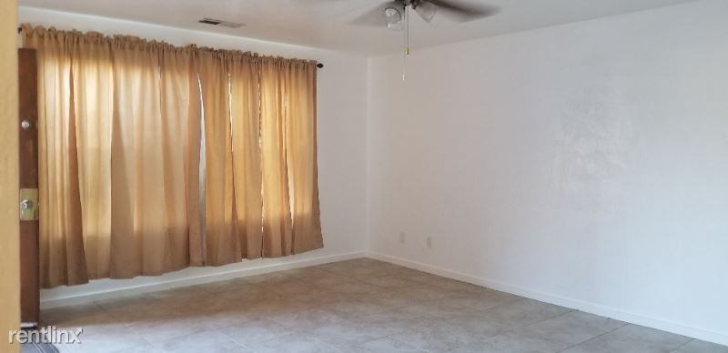 1019 S Demaree St - Photo 3 of 31