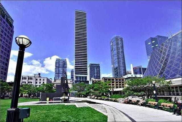 224 King Street West #1405