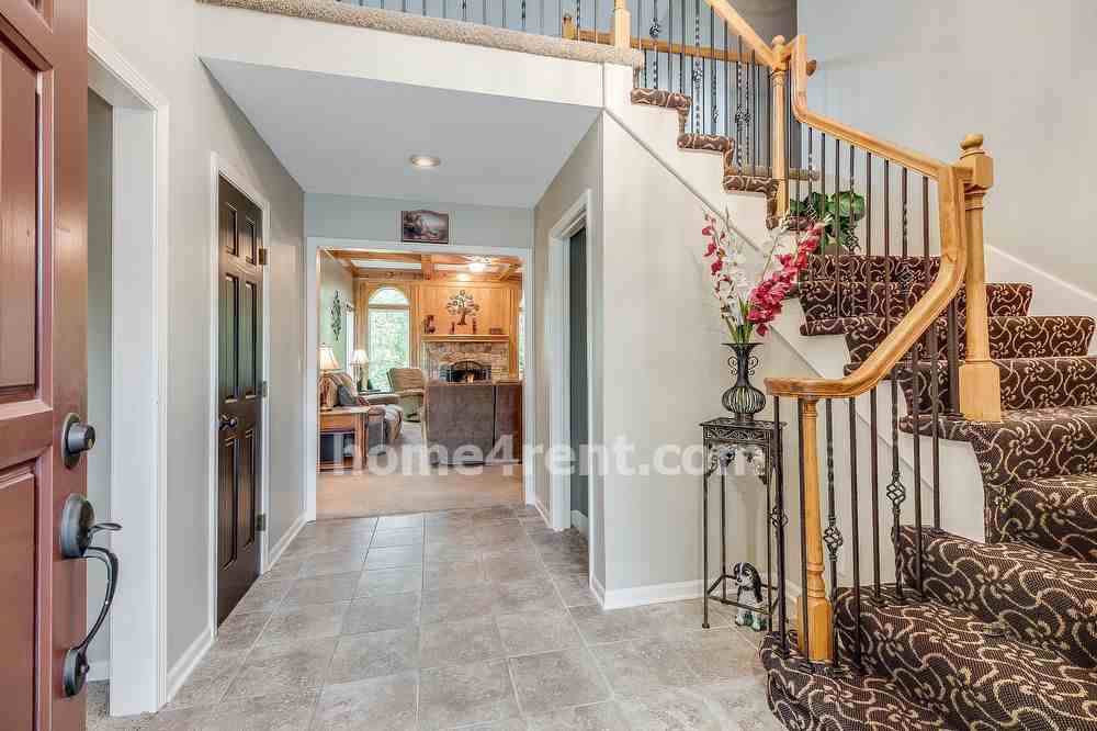 4123 Ne Pembroke Ln Rental - Photo 3 of 30