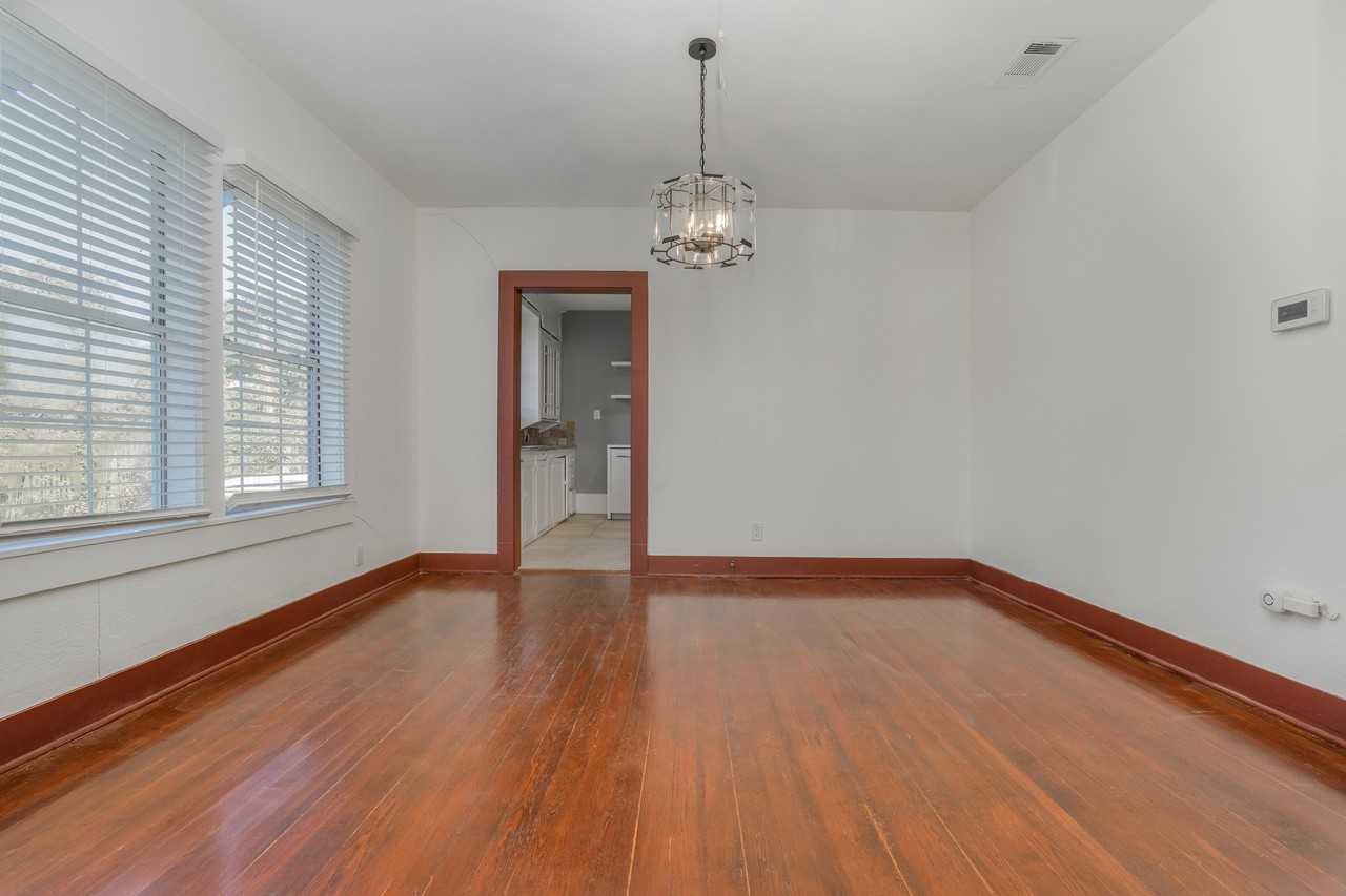2621 Bomar Avenue #201 - Photo 3 of 10