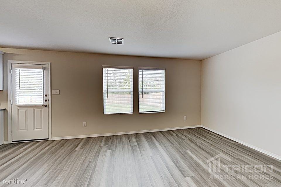 8902 Lamus Wheel - Photo 3 of 31