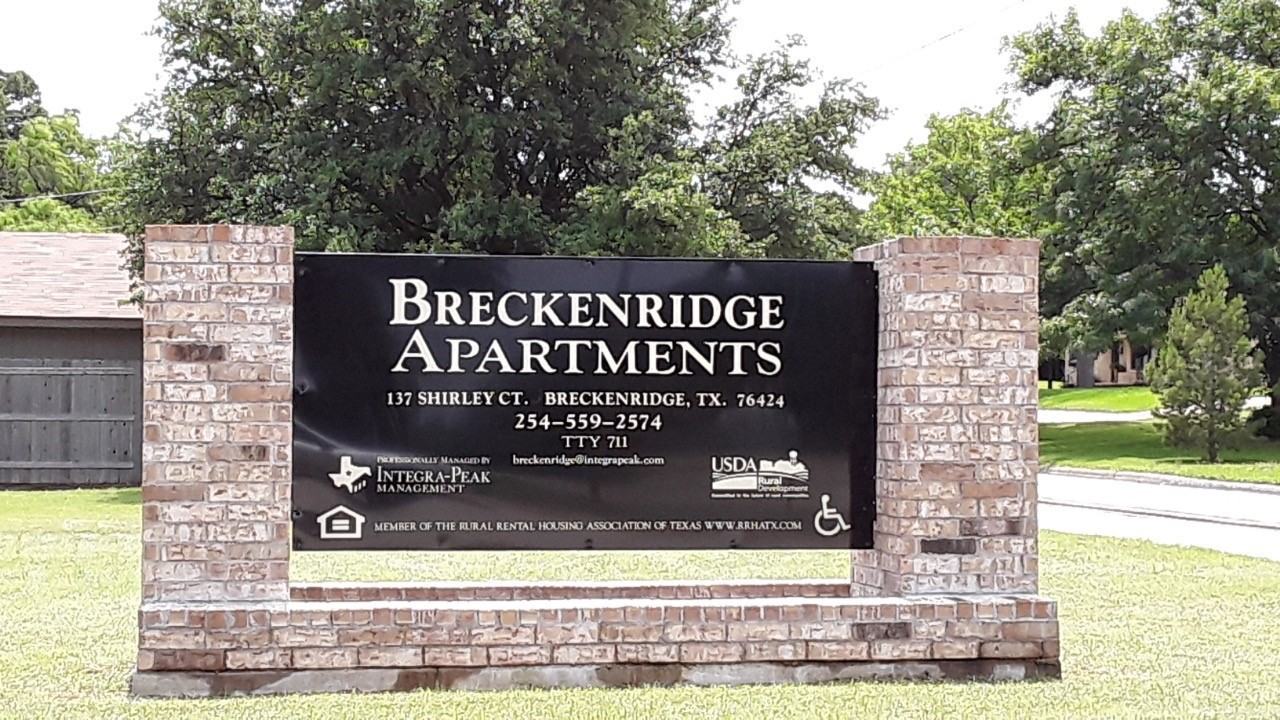 Breckenridge Apartments 137 Shirley Courts, Breckenridge, TX 76424