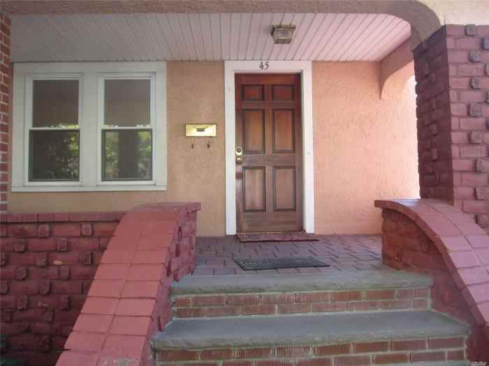 45 Ivanhoe Dr - Photo 2 of 14