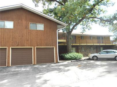 2175 Vernon Dr. - 4 - Photo 2 of 9