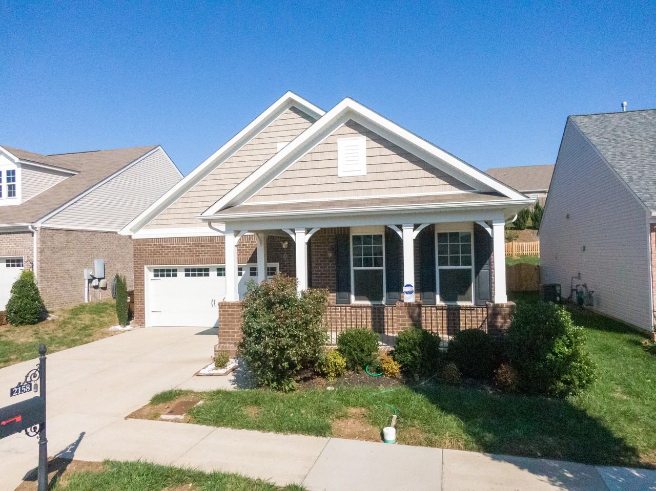 2158 River Overlook Dr - Photo 2 of 23