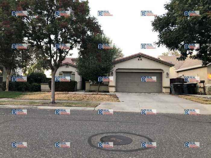 2174 Alberto Way - Photo 3 of 30