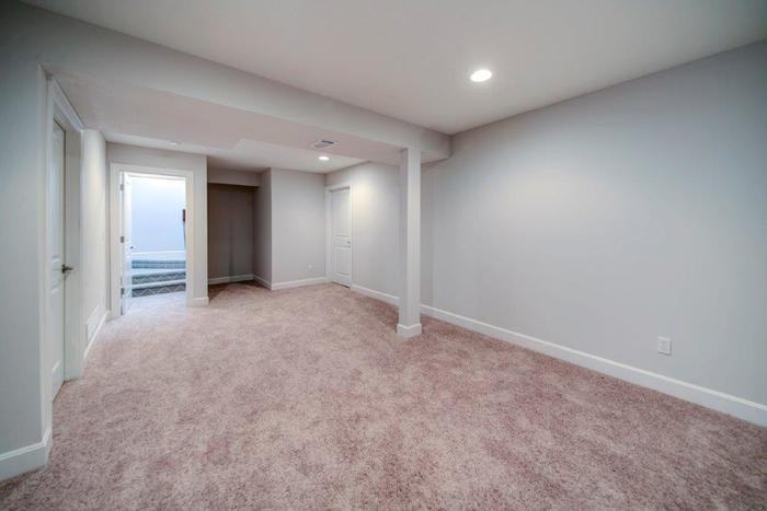 16156 Fontana Street - Photo 2 of 9