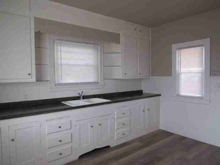 3276 West 100th Street - Photo 2 of 16