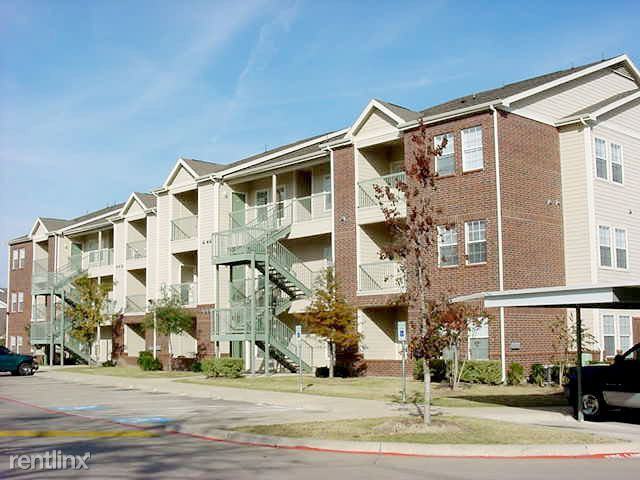 2301 W White Ave - Photo 3 of 9