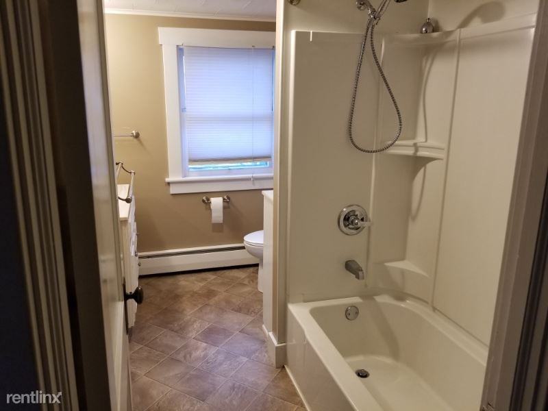 417 Main St - Photo 3 of 4