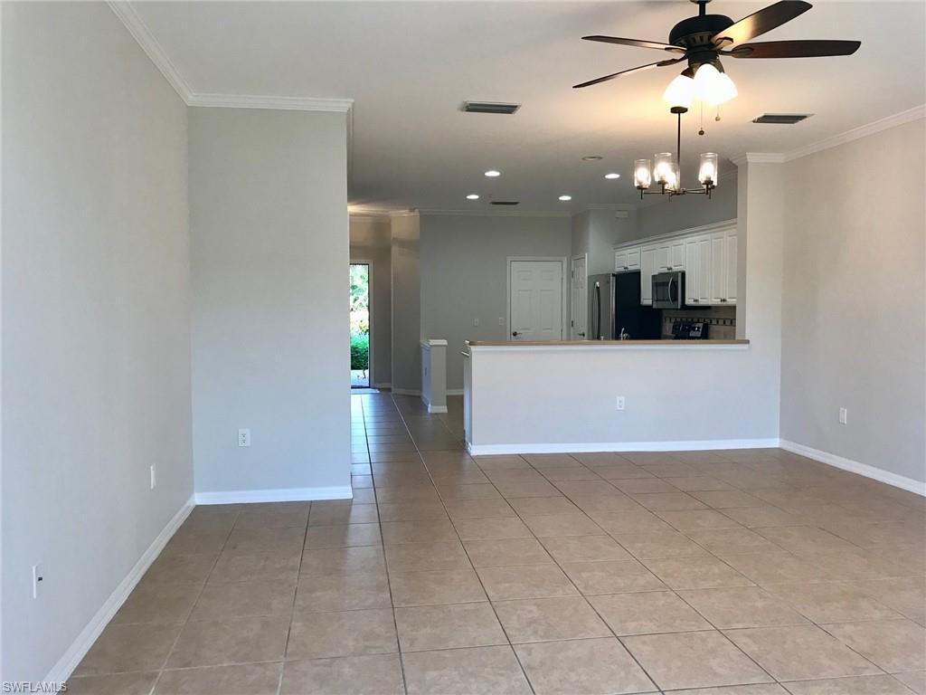 1260 Oxford Ln - Photo 3 of 14