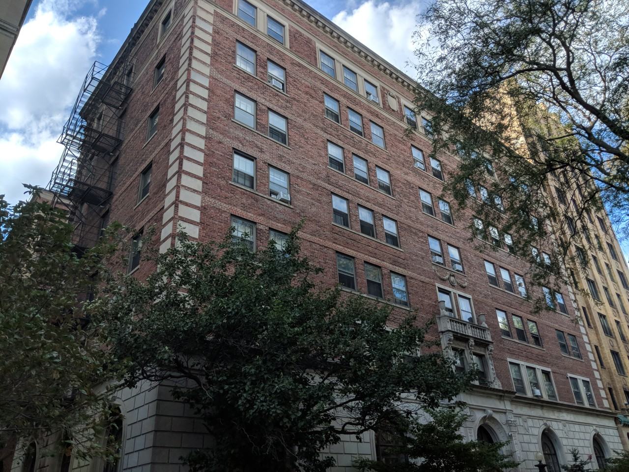 5540 S. Hyde Park Blvd Apartments for Rent 5540 S Hyde Park Blvd